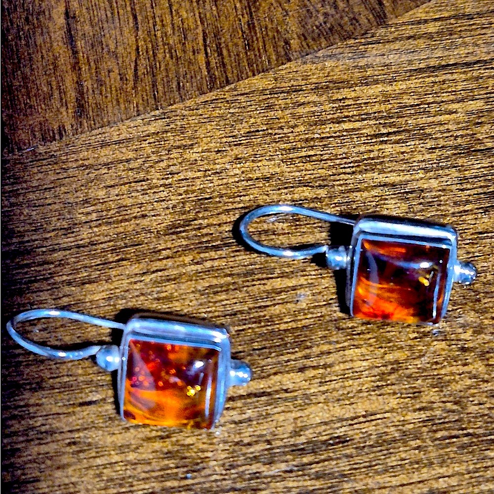Silpada Amber and Silver Drop Earrings - Picture 2 of 12